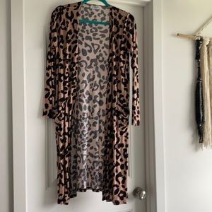Leopard duster